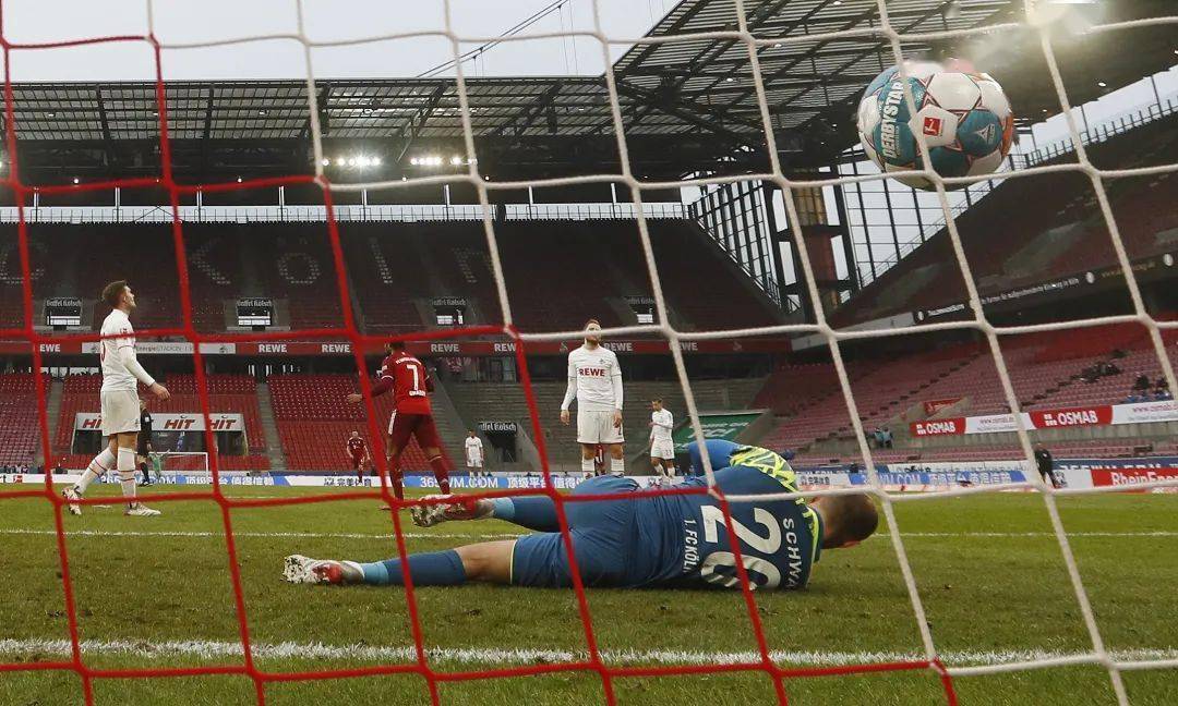 波兰爆冷塞维利亚,萨内完成帽子戏法 波兰爆冷塞维利亚,萨内完成帽子戏法