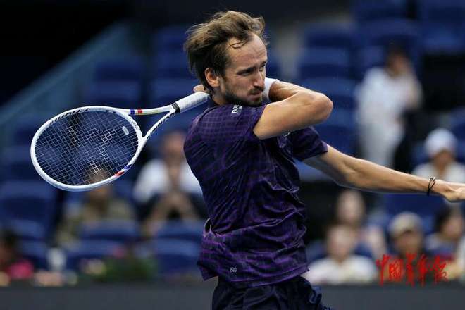 开云体育官网-关于英国网球队横扫德国网球队，梅德韦杰夫送出助攻的信息