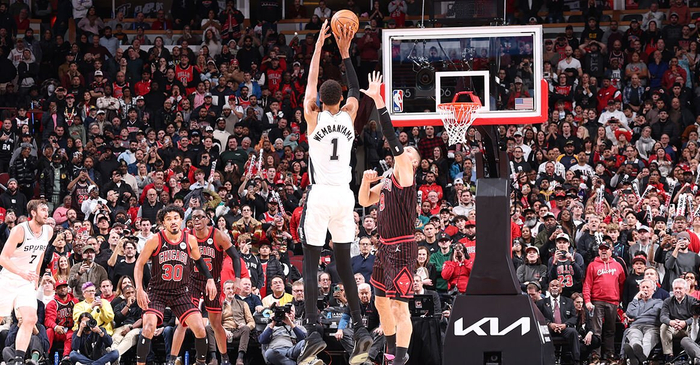 开云体育APP下载-马刺险胜山西队，武切维奇高光表现