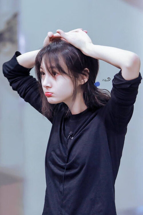 英格兰的稳稳胜利背后，金玟哉如何从防线支柱成为关键先生